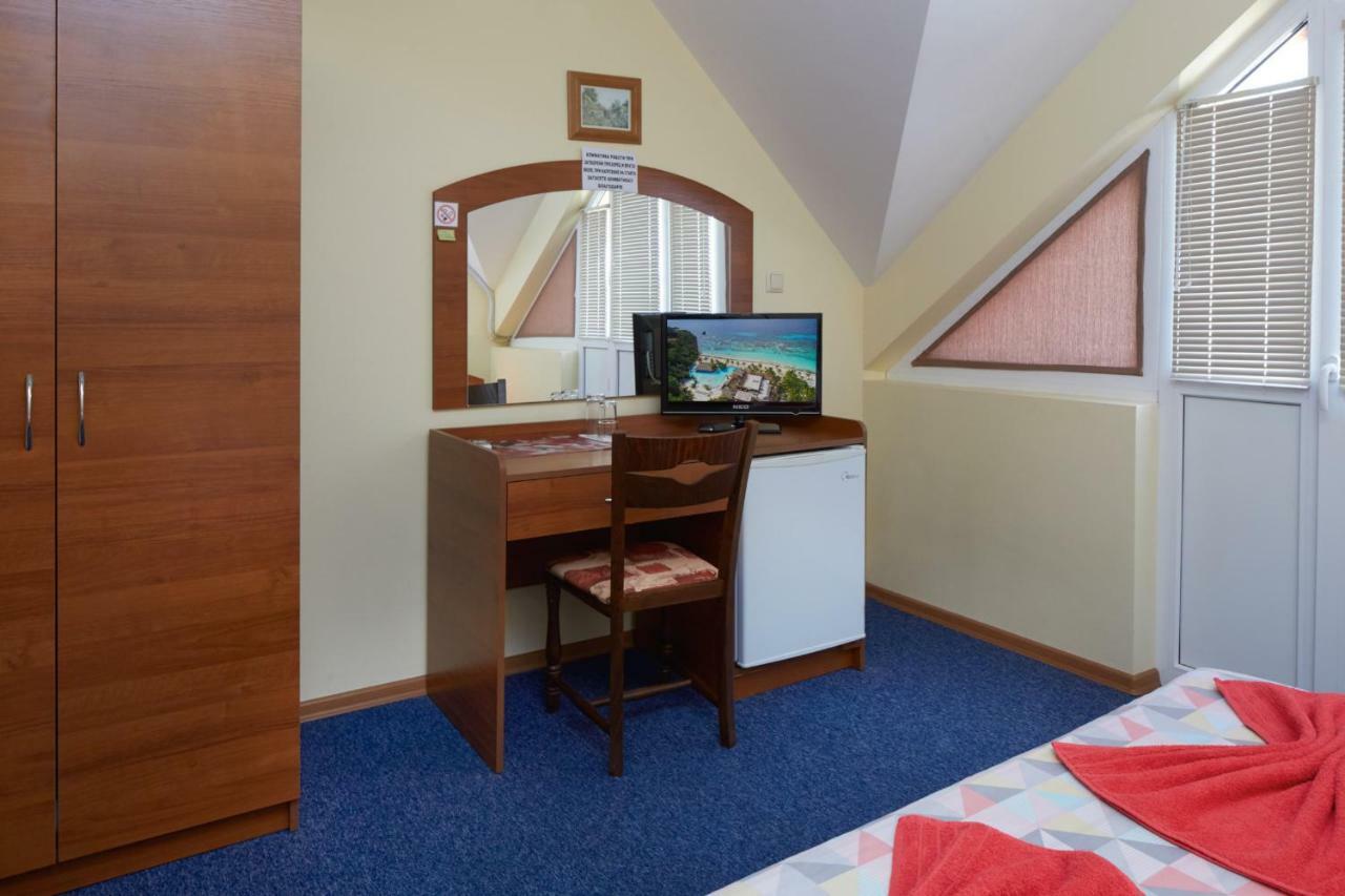 Guest House Plechkarovi Равда Экстерьер фото